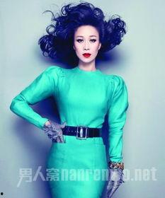 那英身世资料,从普通家庭走出的音乐传奇